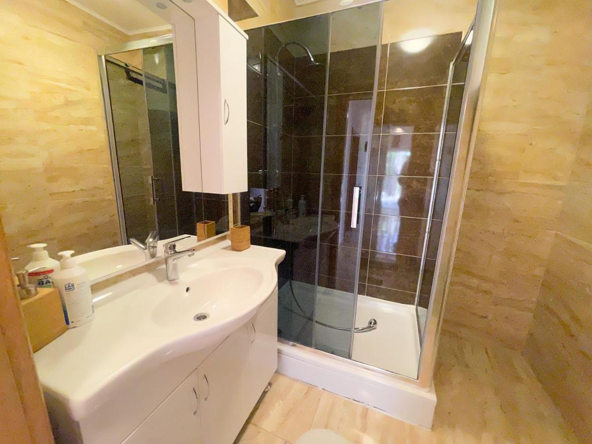 Apartmani Combaj Jadranovo Exterior foto