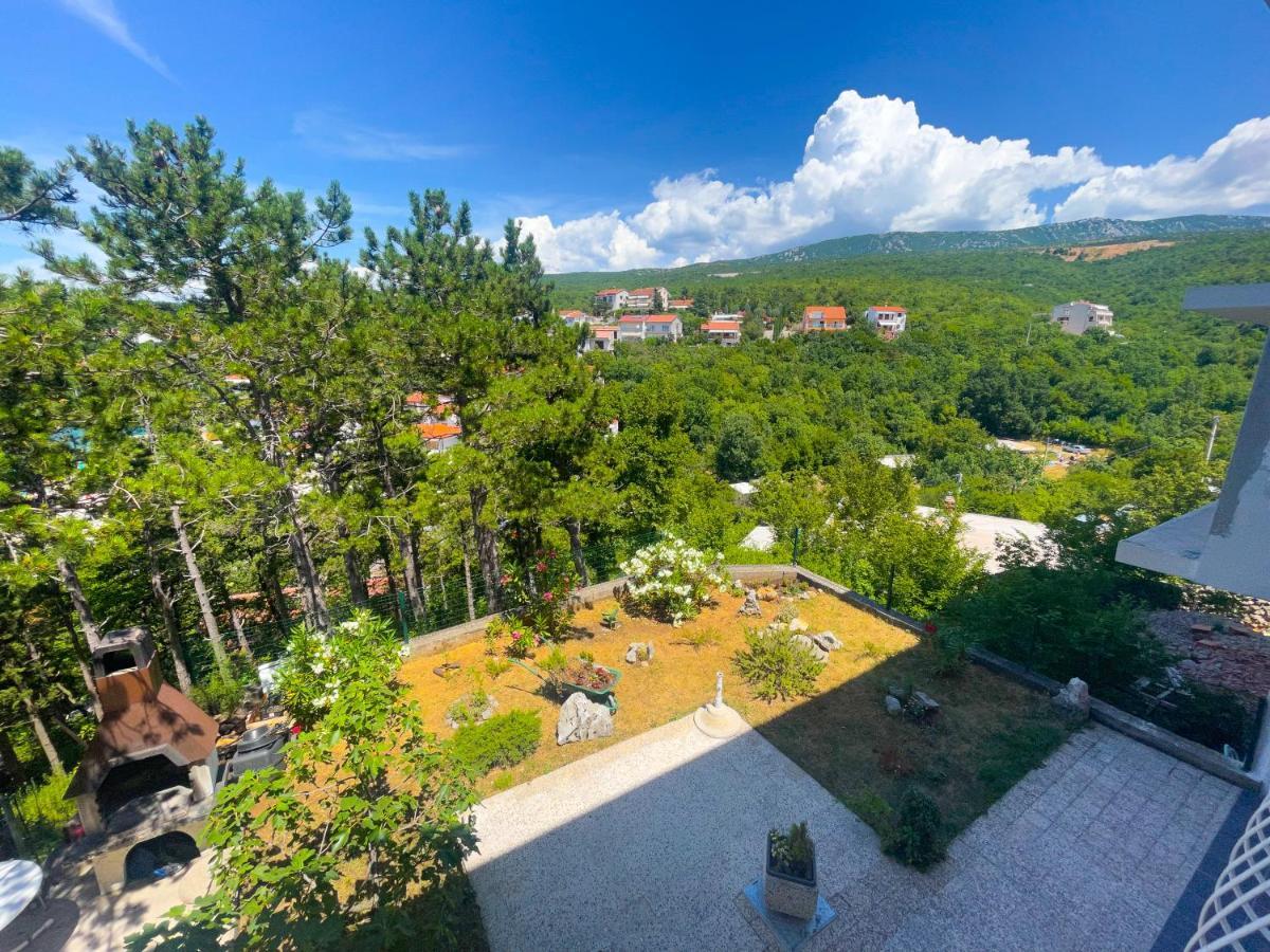 Apartmani Combaj Jadranovo Exterior foto