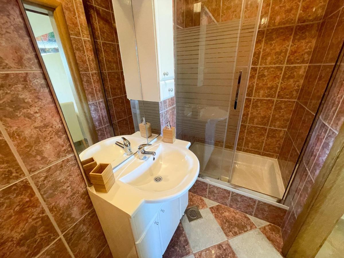 Apartmani Combaj Jadranovo Exterior foto